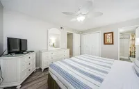 Breathtaking Gulf Views and Shared Pool - Stunning Beachfront Retreat Hotels in Belleair Beach