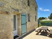 Uzès : l'Olivier Apartment in a Farmhouse 10 Minutes' Walk from the Town Center