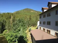 Monarch Mountain Lodge - Mountain view