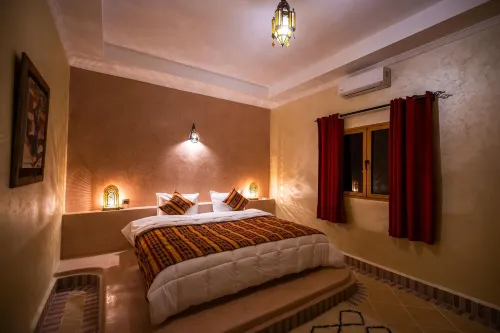 Riad les Jardins de Merzouga Hotels in Hassilabied