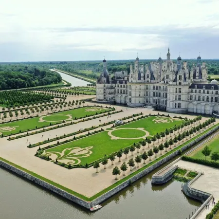 Kyriad Blois Nord