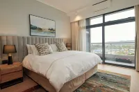When Away - Luxury 2 Bedroom In Menlyn Maine 110m Hotels in Menlyn