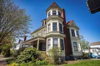 The Gregory House in Southern Maine close to many beaches & popular destinations Hotels in Saco