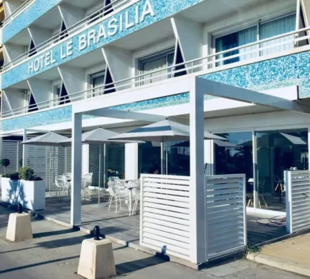 Brasilia Hôtel Отели в г. Палава-Ле-Фло