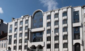 Castelnou Aparthotel