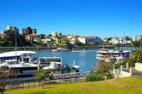 2Br Beautiful River Retreat Pool Wine Gym Netflix