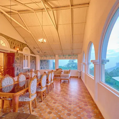 Auravantara Retreats