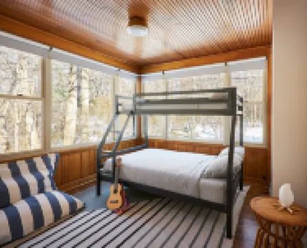 The Neighborhood Hotel Grand Beach