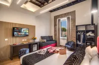 Little Queen Suite Hotel in zona Porticus Minucia