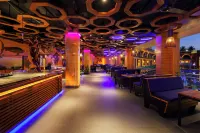 Araliya Beach Resort & Spa Unawatuna- Where You Meet the Sea All Year - Bars