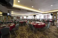 Newtown Plaza Hotel - Breakfast