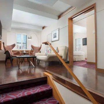 Hotel 57 Отели рядом с достопримечательностью «Мидтаун-Ист»