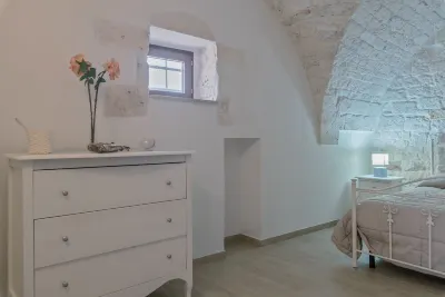 La Bianca Suite