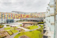 Aquarius, Sun & Snow