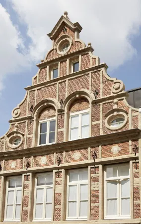 Hotel des Galeries Отели рядом с достопримечательностью «Музей Рене Магритта»