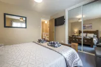 Harry's - 2 Bedroom Holiday Home - Tenby Hotels in Tenby