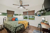 Lora Square Hotels in Indian Harbour Beach