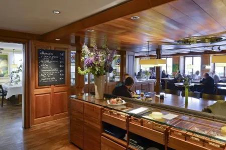 Landhotel Linde Fislisbach Отели в г. Нойенхоф