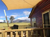 AAA Granary Accommodation - Mountain view