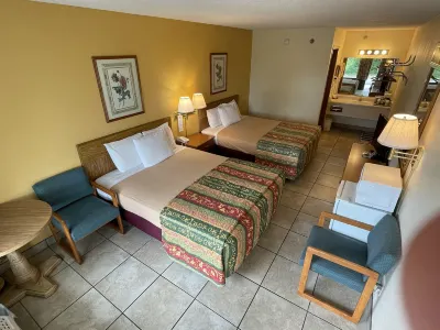 Ozark Valley Inn Hotels in 