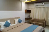 Hotel Midtown Hotels in Vadodara