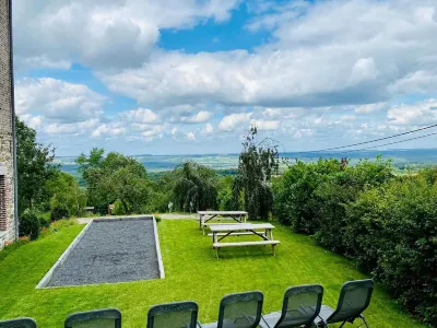 Mansion in Givet Near Veves Castle Hotels near La Madonna al Cuore d'Oro
