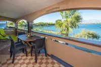 Apartments Weiss Hotels in Vir