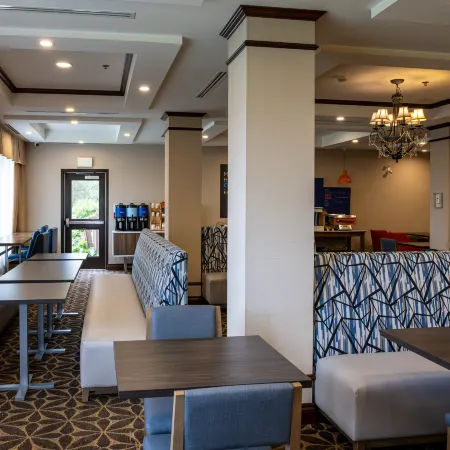 Holiday Inn Express & Suites BROCKVILLE by IHG
