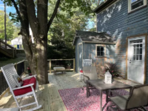Highland Bed & Breakfast Hotels in Crawford  County