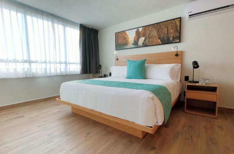 Sunrock Hotel & Suites