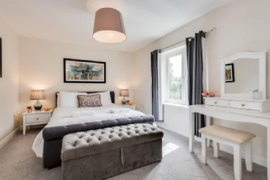 Modern 2 Bedroom Apartment in Popular Jericho !!! Hotels in 