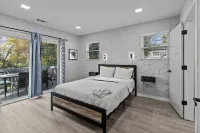Charlotte Retreat: Luxury 4Br Heaven - Bungalows