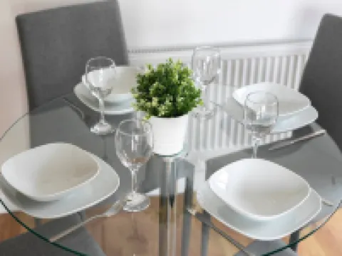 Skyvillion - 巨大的四卧室帶陽台和停車位的公寓 鄰近帕默斯格林的酒店