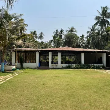 Raj Resort