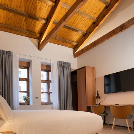Prisma Suites