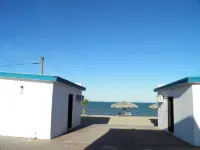 Seaside Hotel & Victor's RV Park