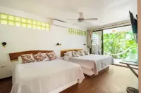 Dreamcatcher Hotel - Live the Dream of Santa Teresa