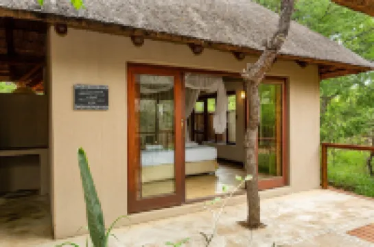 Raptors Lodge Hotels in 