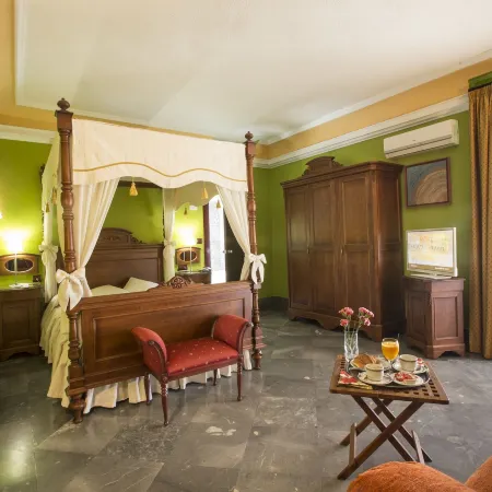 Hotel Carlos V