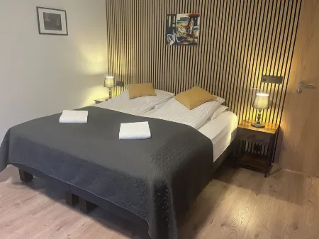 Bólstaðarhlíð Apartment Отели рядом с достопримечательностью «Bifröst»