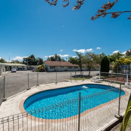 Blenheim Bridges Holiday Park