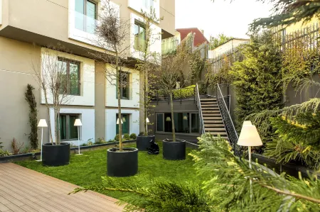 The City Suites