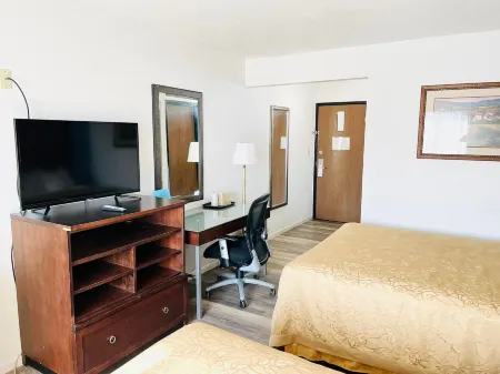 斯科特堡温德姆速 8 酒店