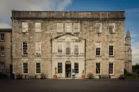 Dcu Rooms All Hallows Hotels near Finglas High Cross