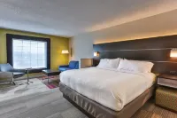 Holiday Inn Express & Suites Reading Airport Hotels in Spring Ridge