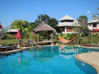 Baan Chai Thung Resort - piscina