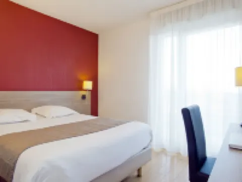 Séjours & Affaires Genève Gex les Rives du Léman Hotels in Gex