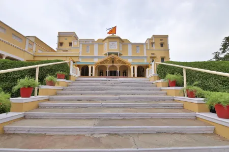 Roop Niwas Kothi, Near Mandawa