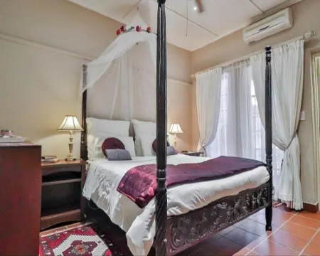 Lavender House Hotels in White River