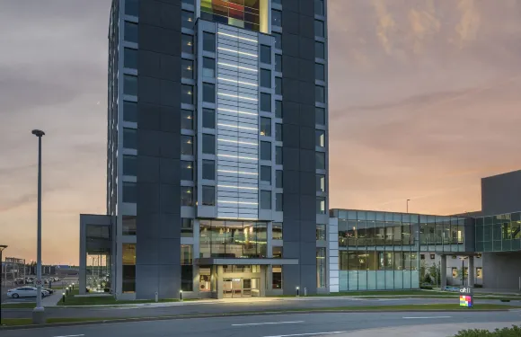 哈利法克斯機場奧特酒店